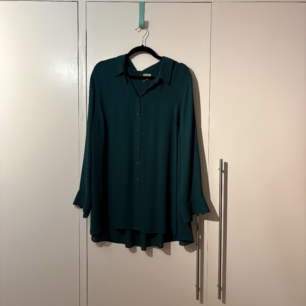 Lane Bryant Green Button Down Long Sleeve Lightweight Soft Flowy Blouse 18/20